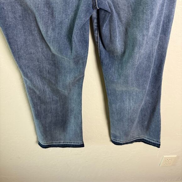 Judy Blue Cropped Boot Mid Rise Jean Raw Hem Distressed 15/32 NWT JB82589MD - Picture 8 of 14